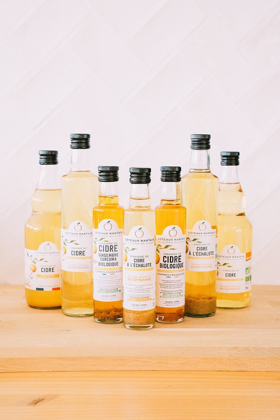 Bouteilles de vinaigres de cidre nature, à l’échalote et au gingembre-curcuma
